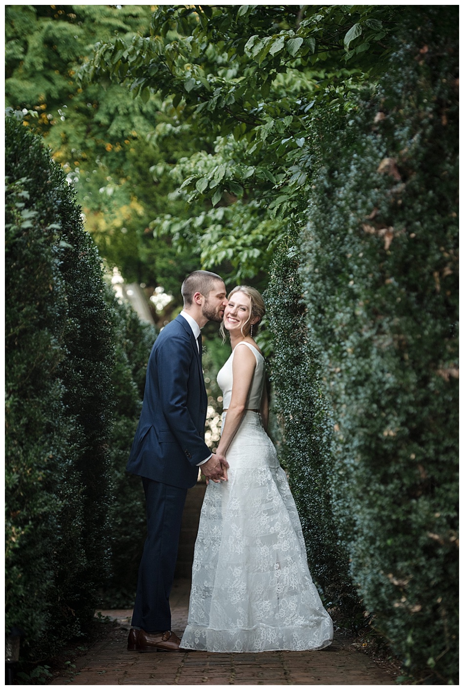 Bride and Groom at Brumby Hall and Gardens
